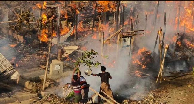 ගිනිගත් රෝහින්‍යා සරණාගත කඳවුර
